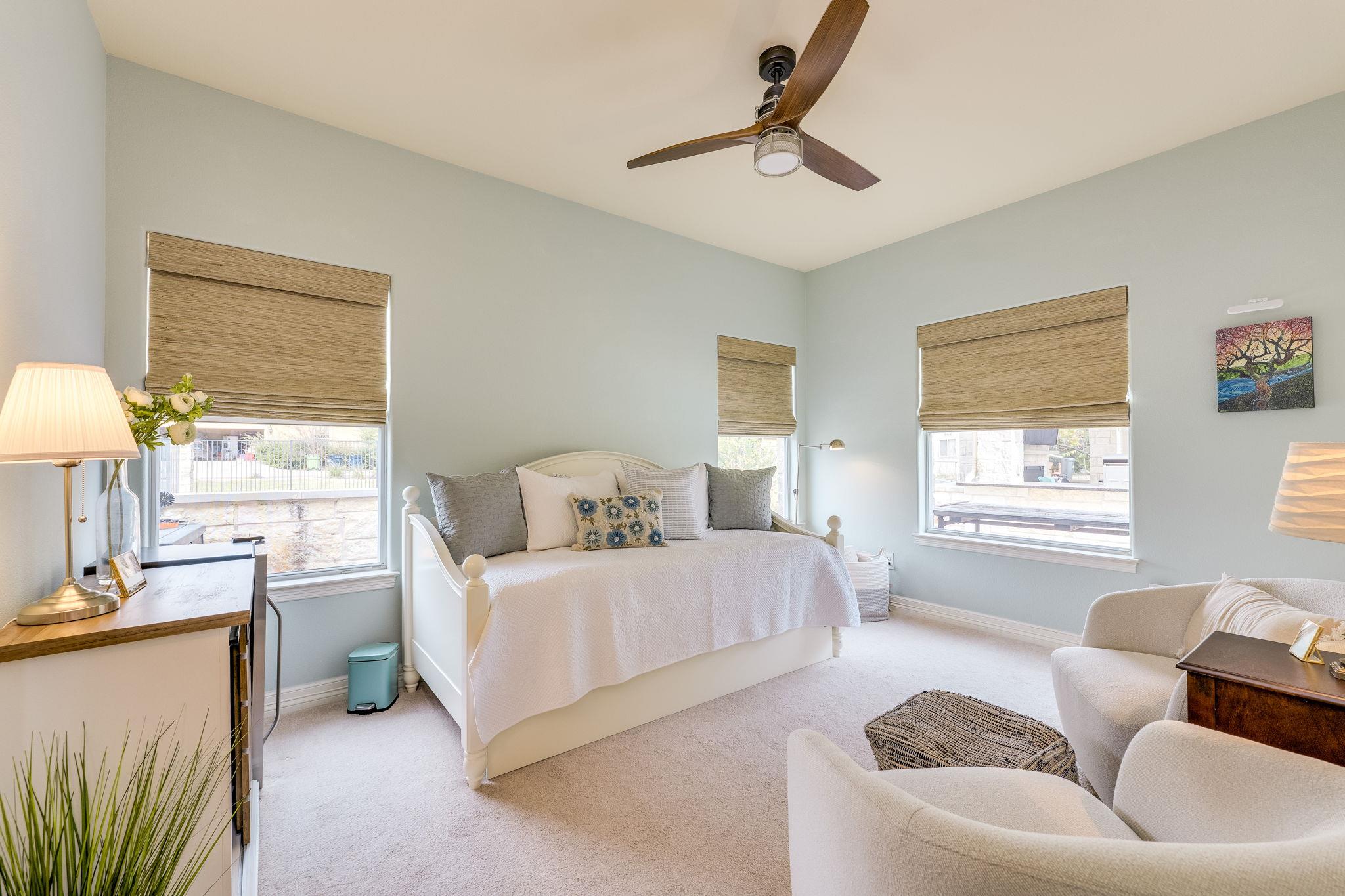 224 NEAL Dr, Liberty Hill, TX 78642