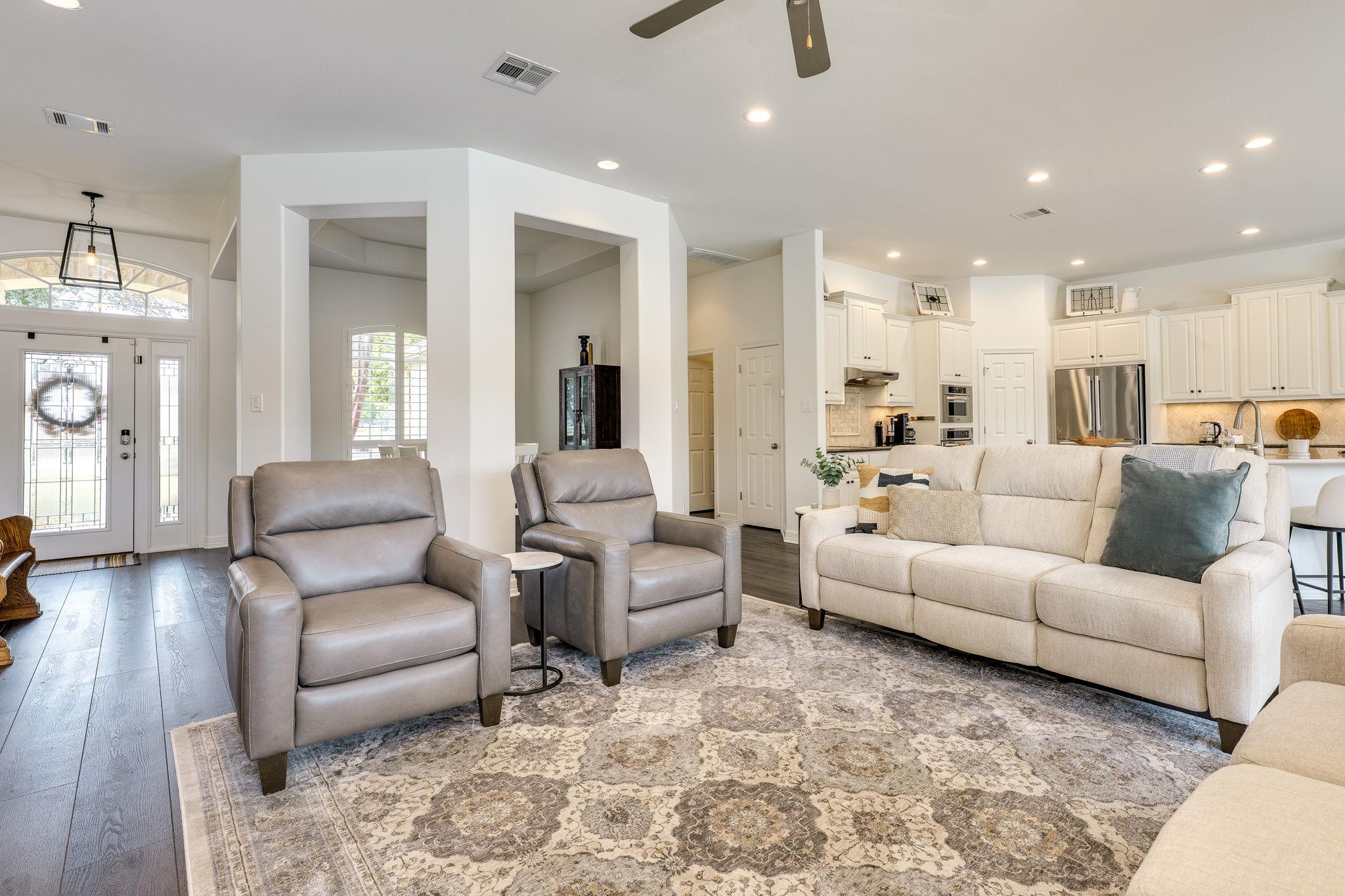 224 NEAL Dr, Liberty Hill, TX 78642