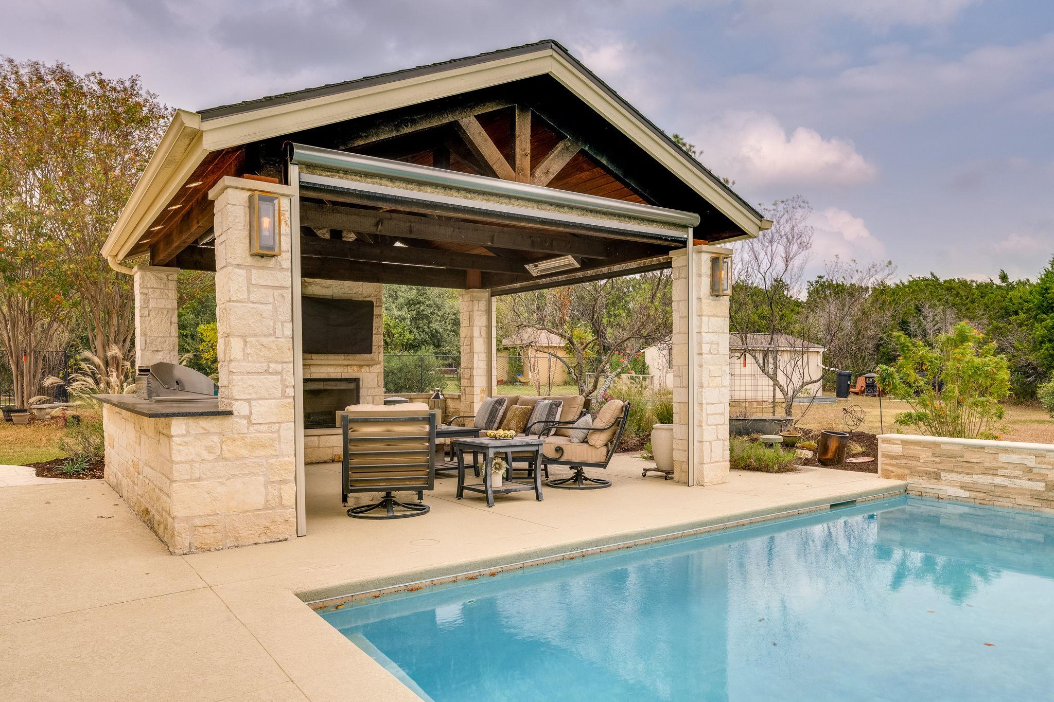 224 NEAL Dr, Liberty Hill, TX 78642