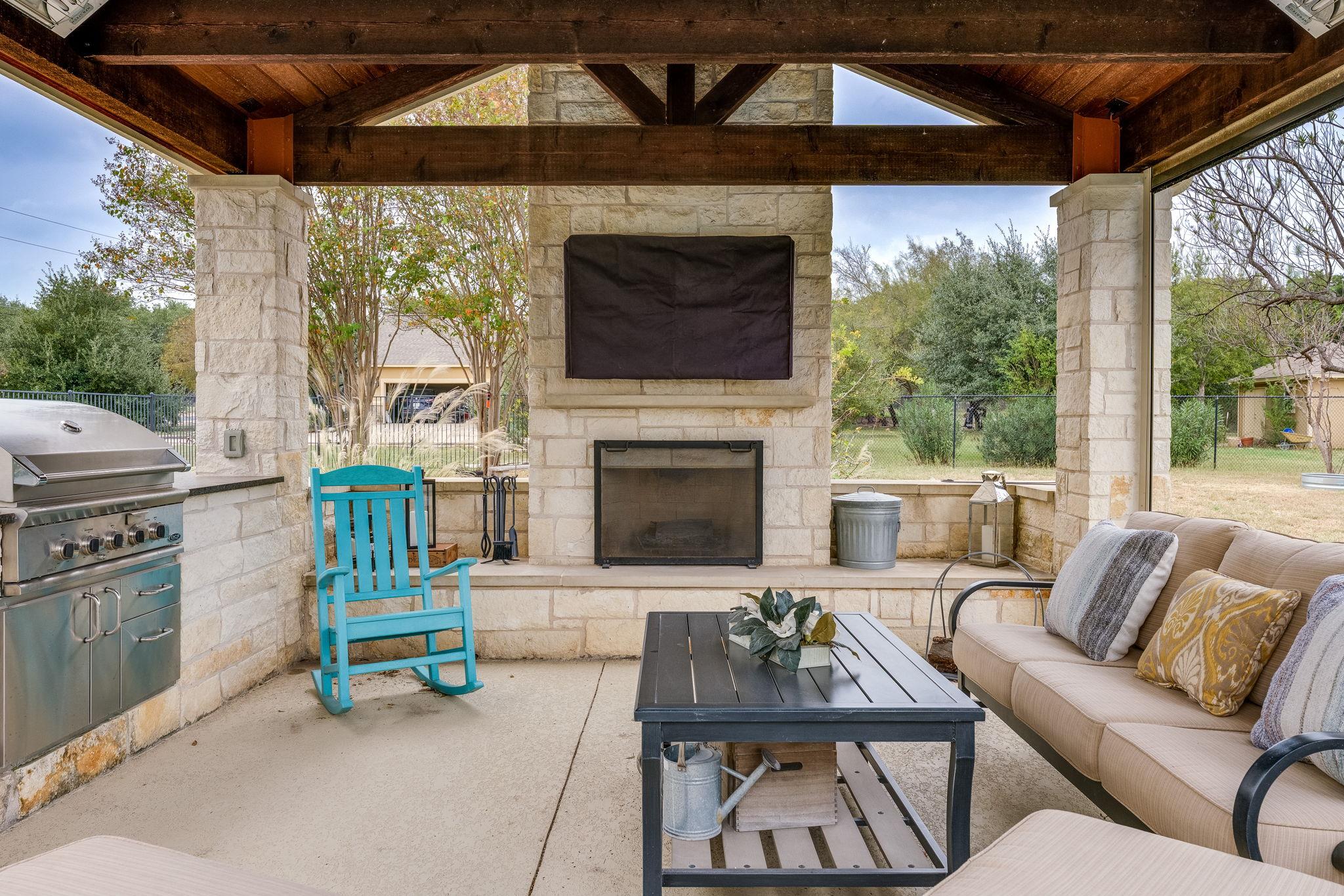 224 NEAL Dr, Liberty Hill, TX 78642