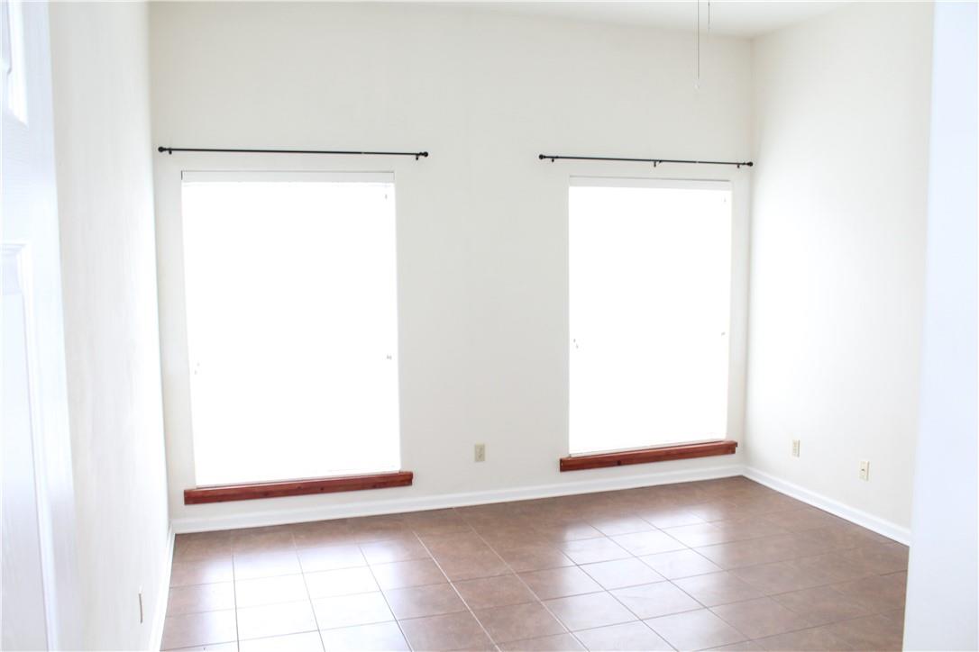 109 W 38th St # B, Austin, TX 78705