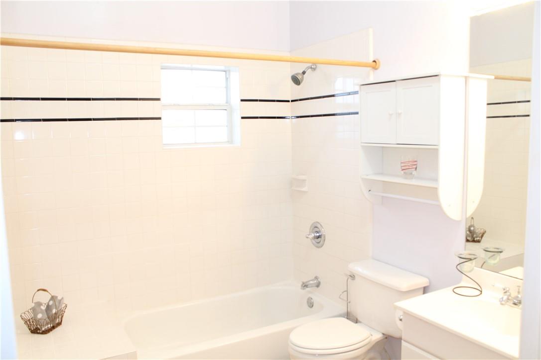 109 W 38th St # B, Austin, TX 78705