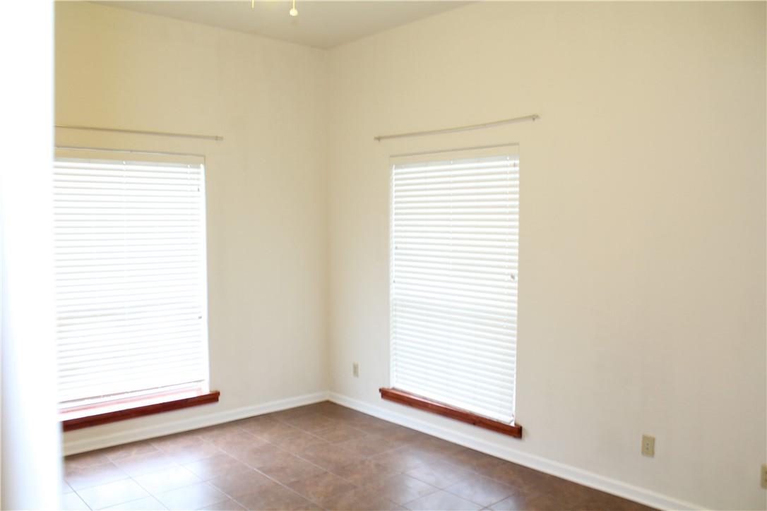 109 W 38th St # B, Austin, TX 78705