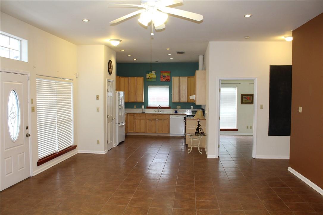 109 W 38th St # B, Austin, TX 78705