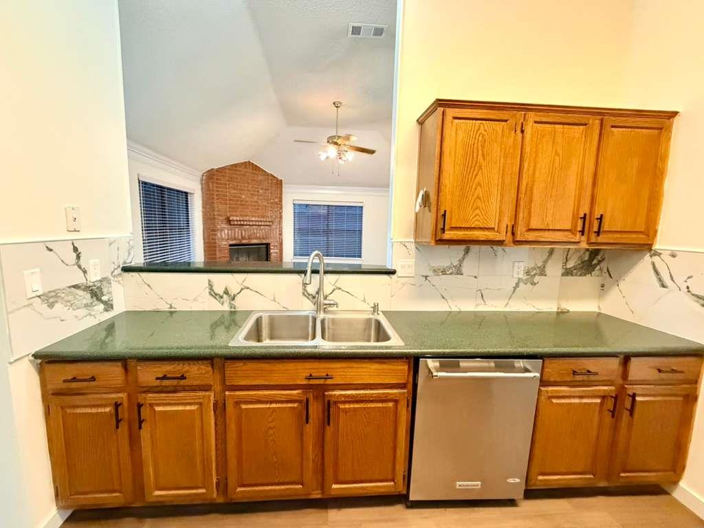 1213 Bell Rock Cir, Pflugerville, TX 78660