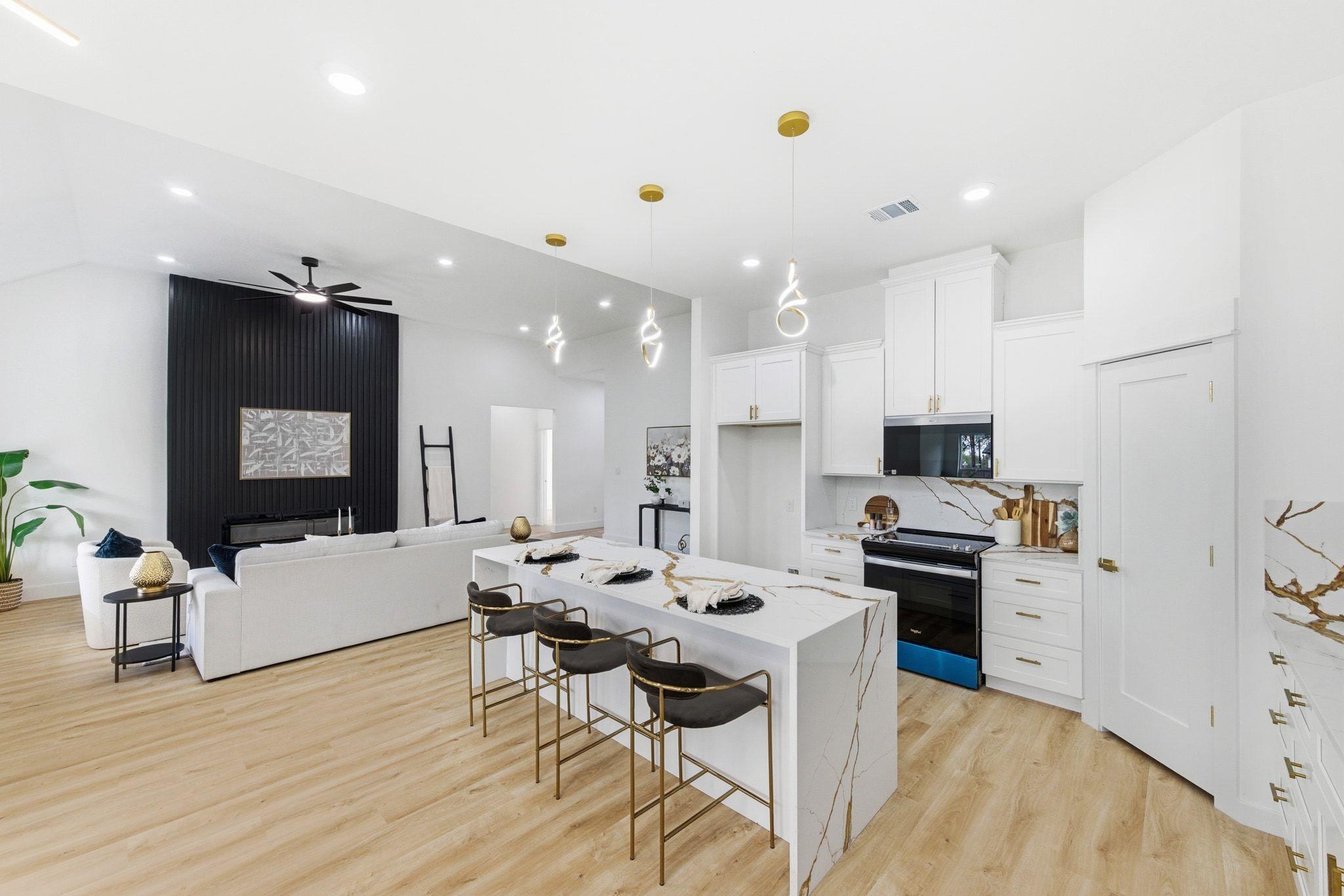 103 Kawainui Ln, Bastrop, TX 78602