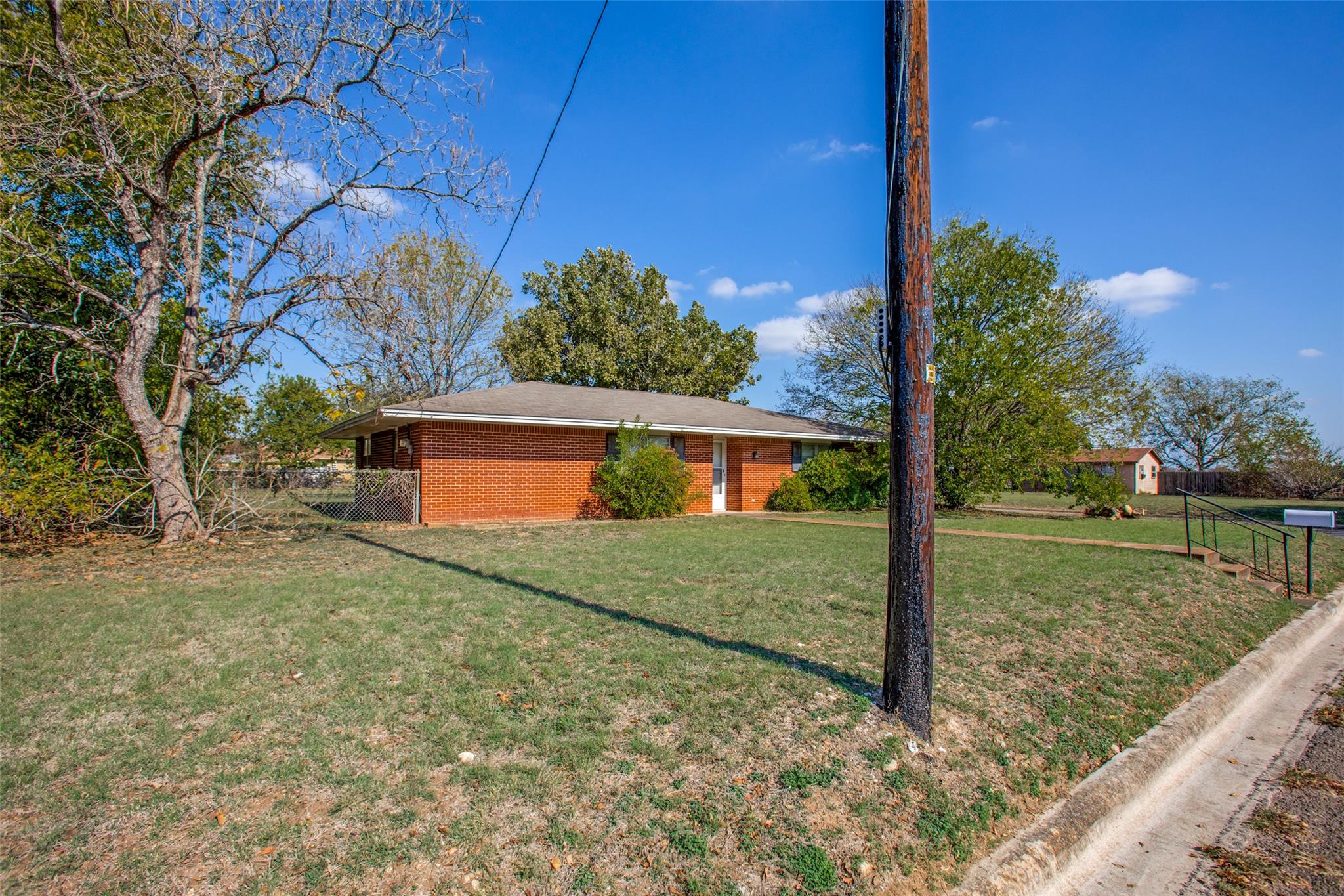 506 E Avenue T, Belton, TX 76513