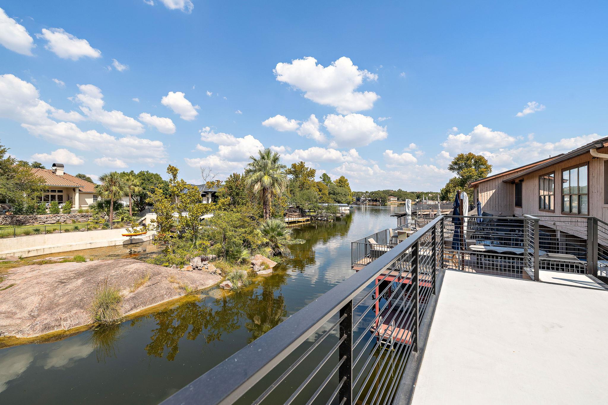 701 Hi Circle North Dr # B, Horseshoe Bay, TX 78657