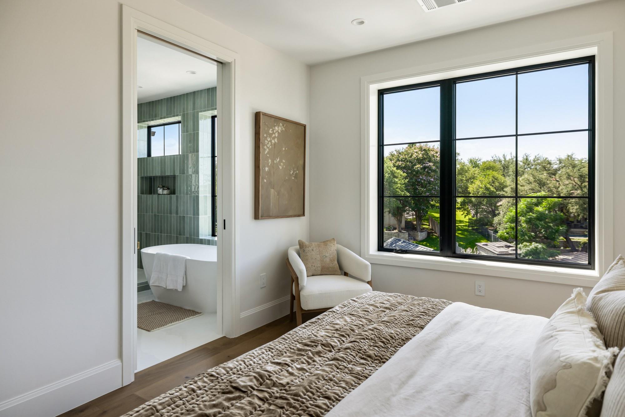 701 Hi Circle North Dr # B, Horseshoe Bay, TX 78657