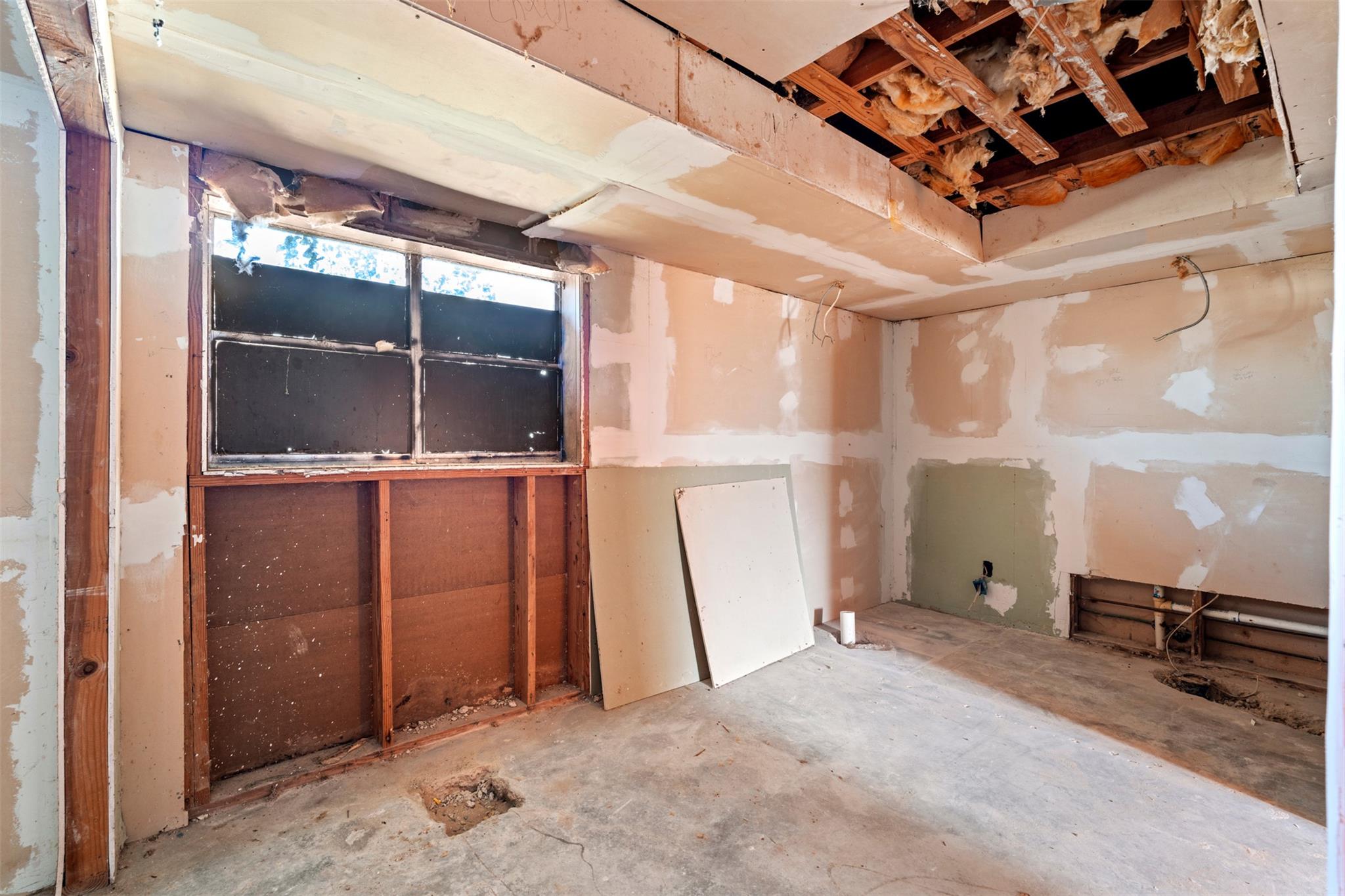 230 County Road 422, Bartlett, TX 76511