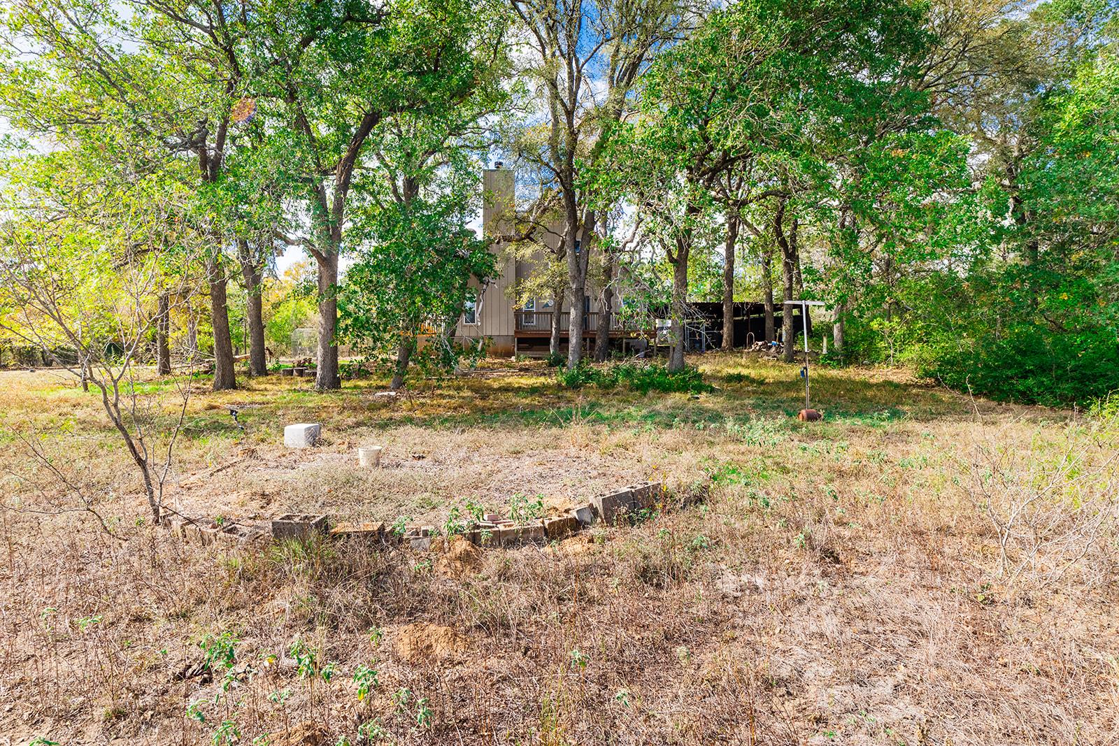 164 Bull Run Rd, Cedar Creek, TX 78612
