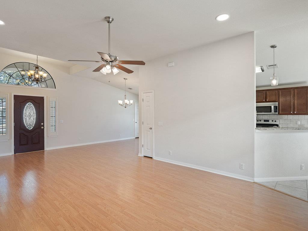 710 Hedgewood Dr, Georgetown, TX 78628