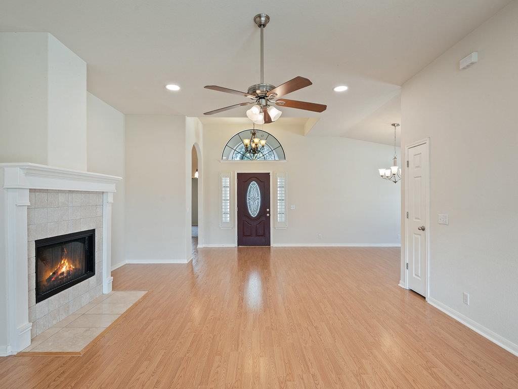 710 Hedgewood Dr, Georgetown, TX 78628