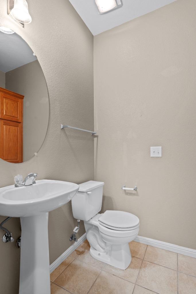 7502 Lazy Creek Dr # B, Austin, TX 78724