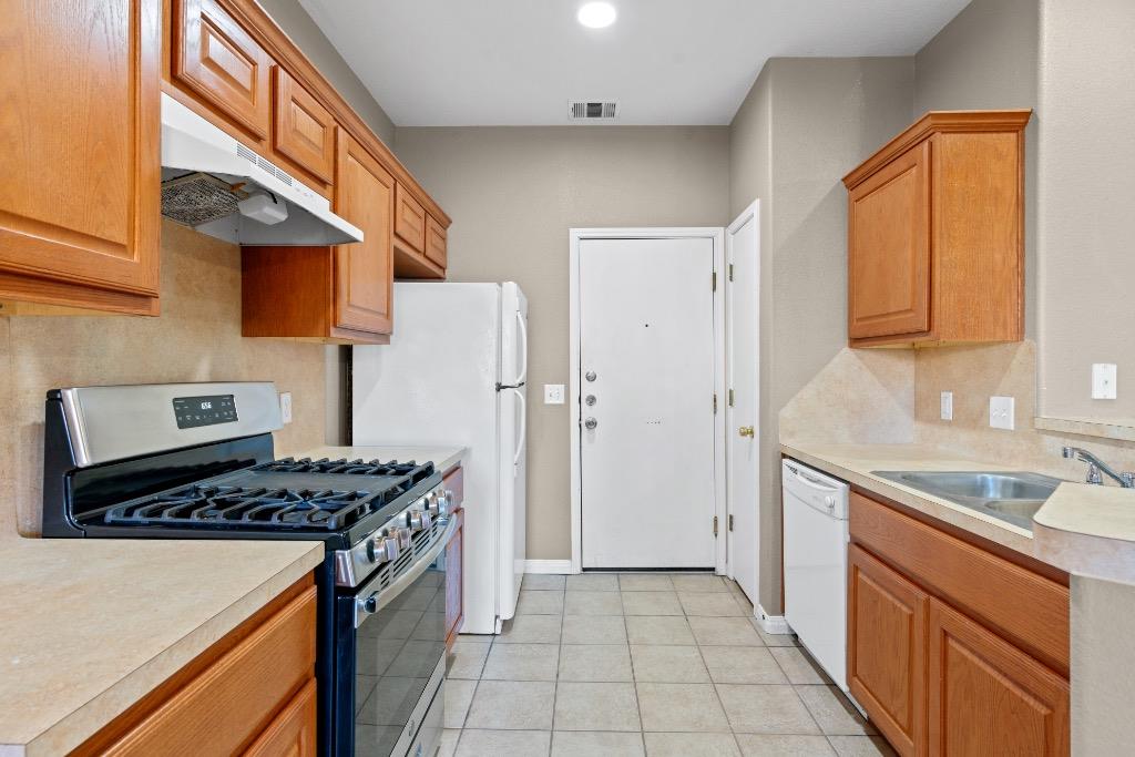 7502 Lazy Creek Dr # B, Austin, TX 78724