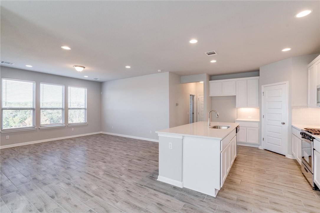 2205 Limestone Lake Dr # 36, Georgetown, TX 78633