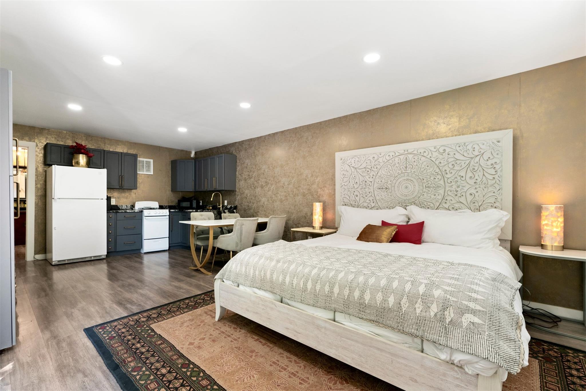 8721 Mountain Crest Dr, Austin, TX 78735