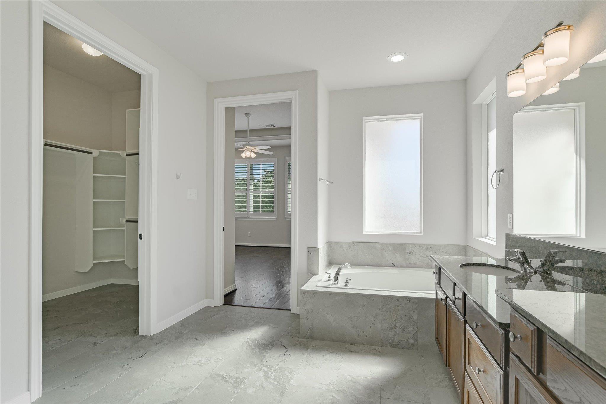 801 Stone Mountain, Marble Falls, TX 78654