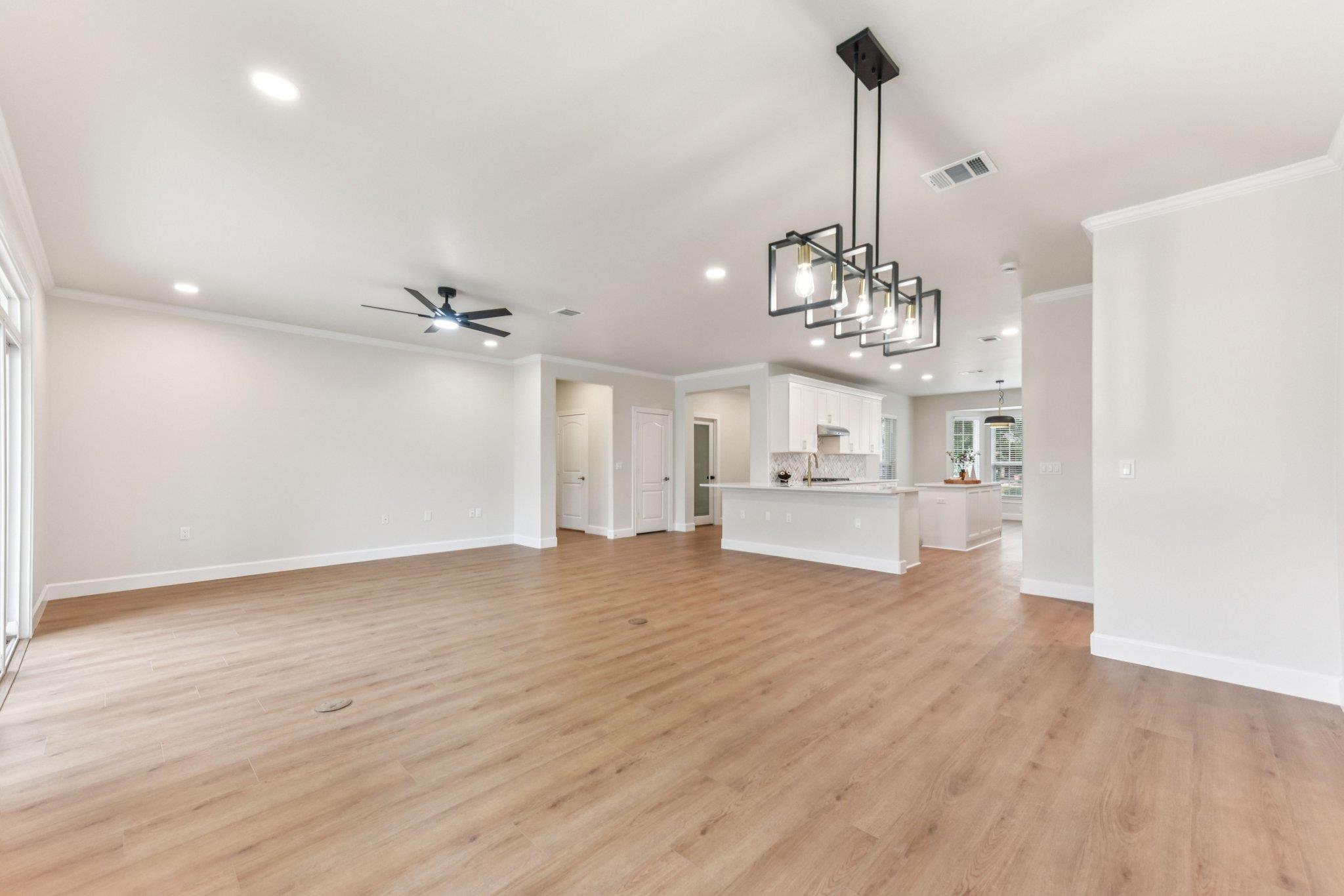 307 San Saba Dr, Georgetown, TX 78633