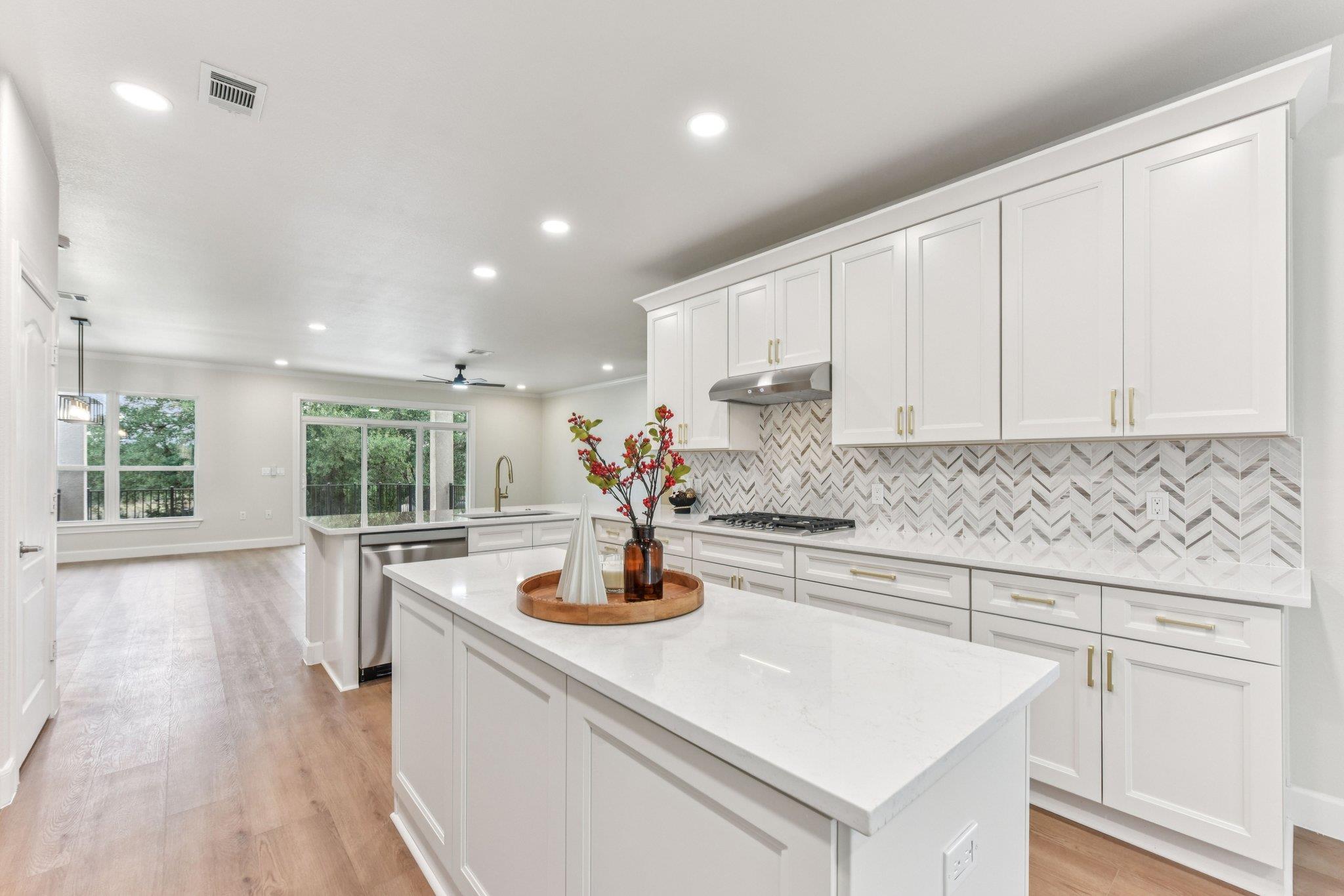 307 San Saba Dr, Georgetown, TX 78633