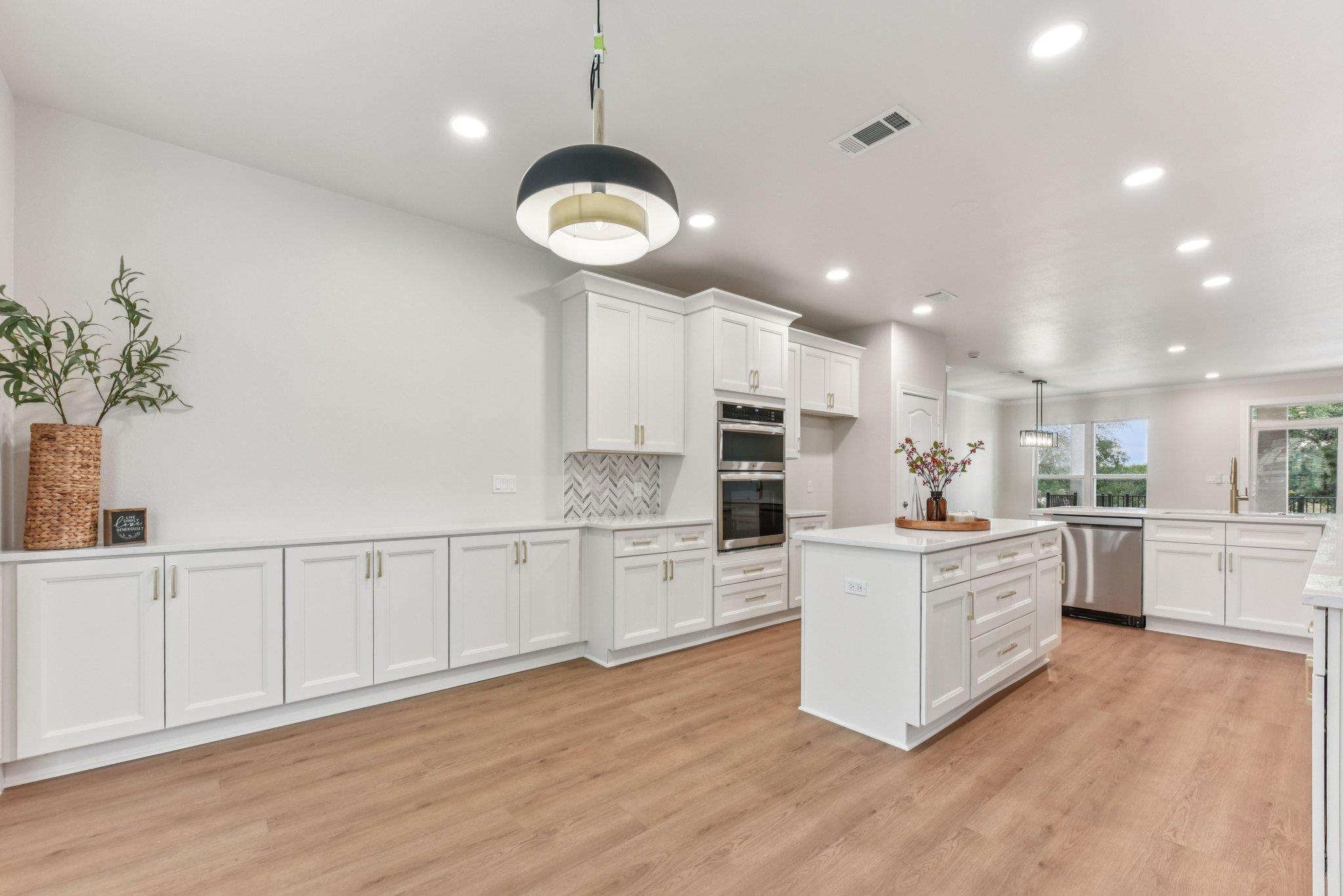 307 San Saba Dr, Georgetown, TX 78633