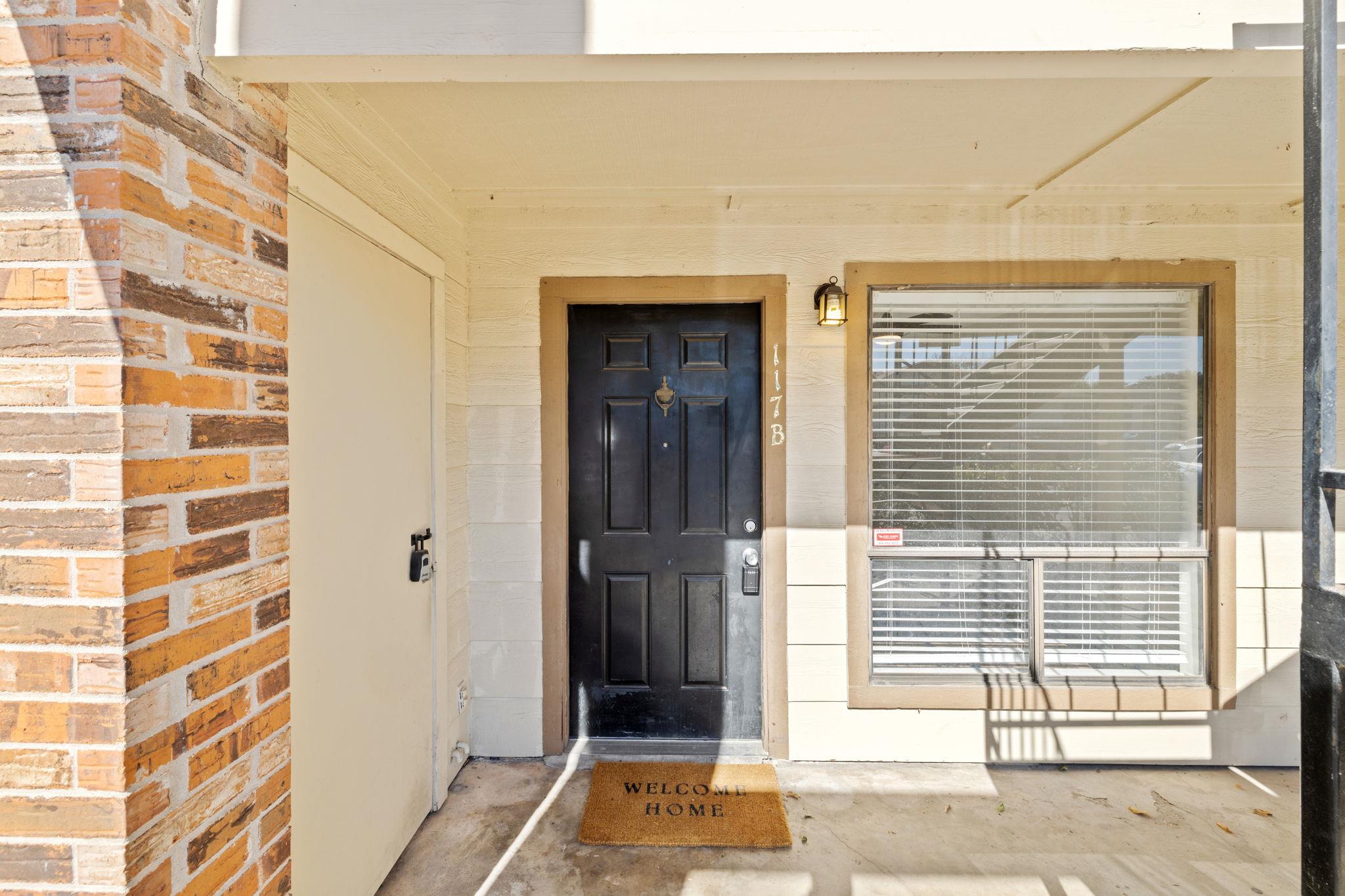 1705 Crossing Pl # 117B, Austin, TX 78741