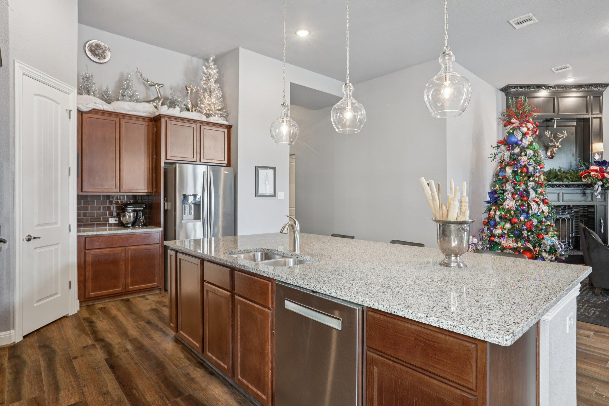 210 Barton Run Dr, Georgetown, TX 78628