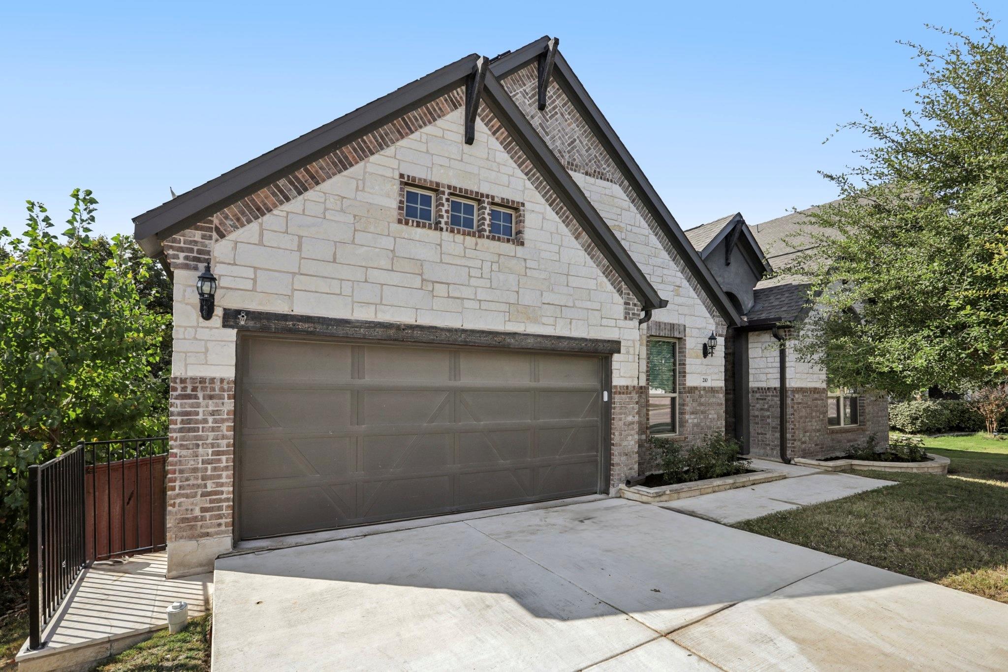 210 Barton Run Dr, Georgetown, TX 78628