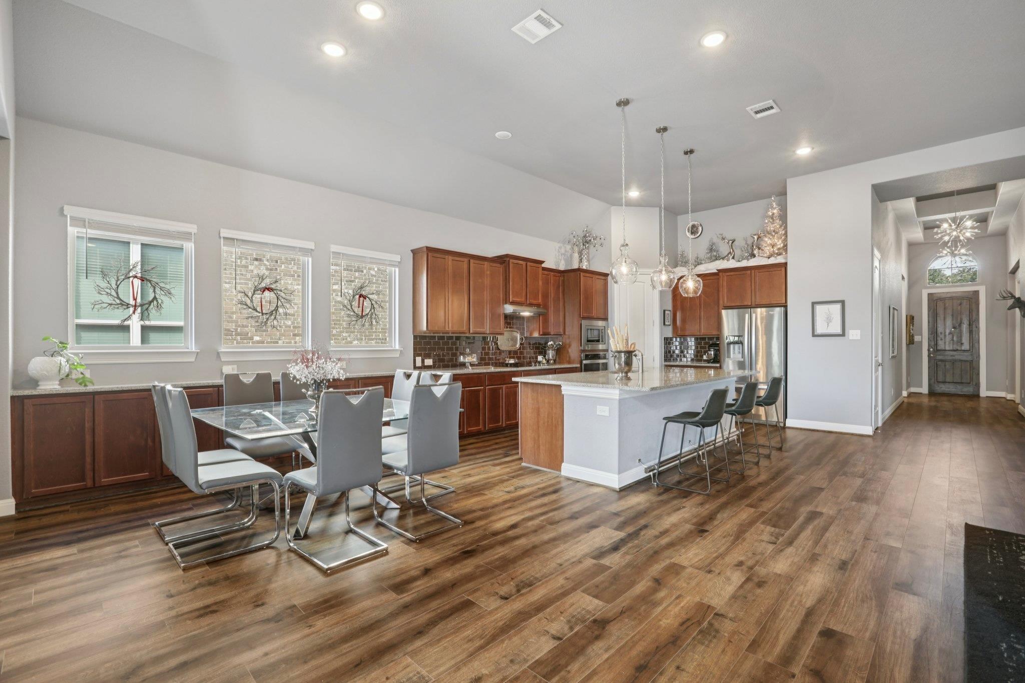 210 Barton Run Dr, Georgetown, TX 78628