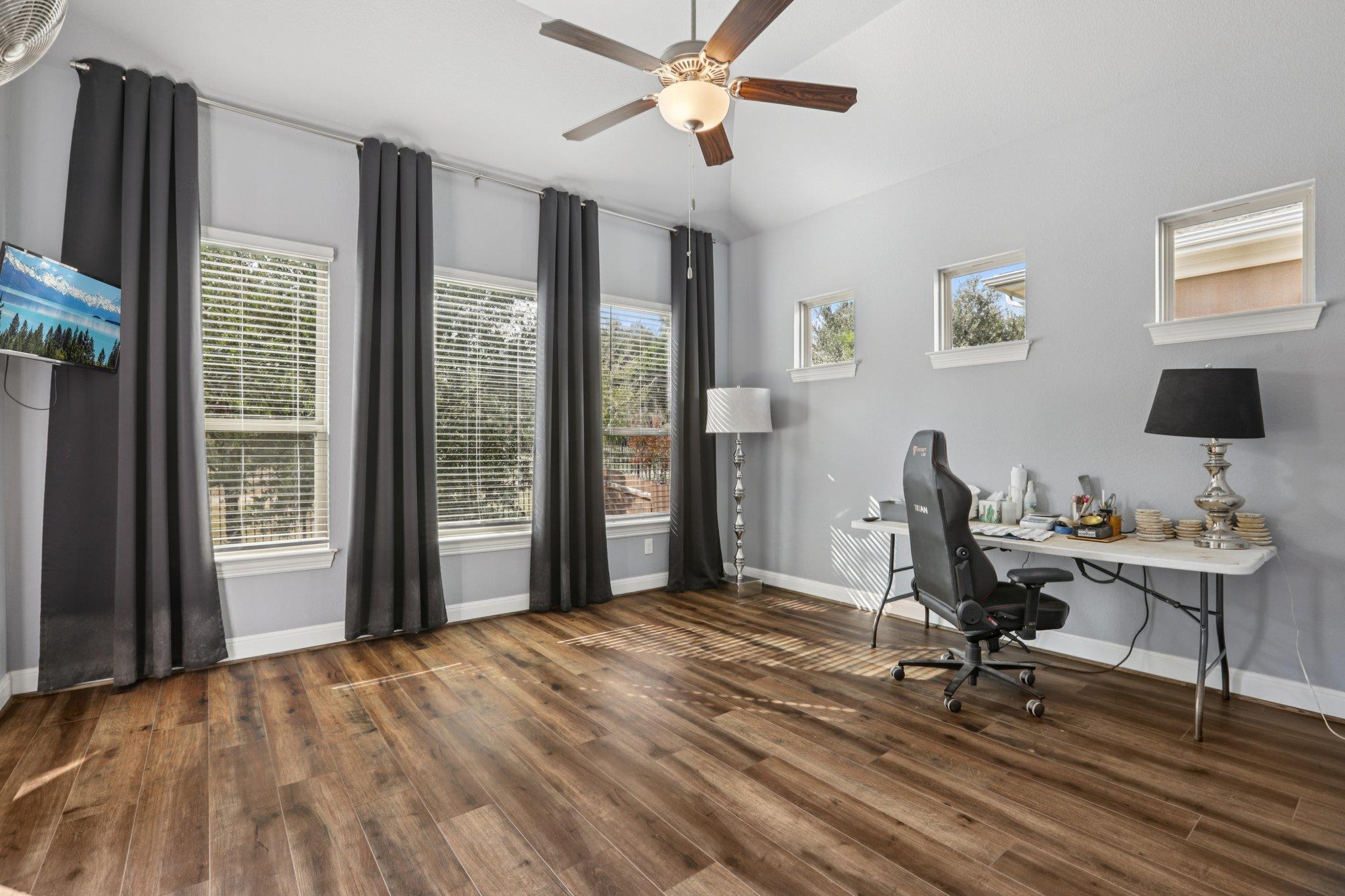 210 Barton Run Dr, Georgetown, TX 78628