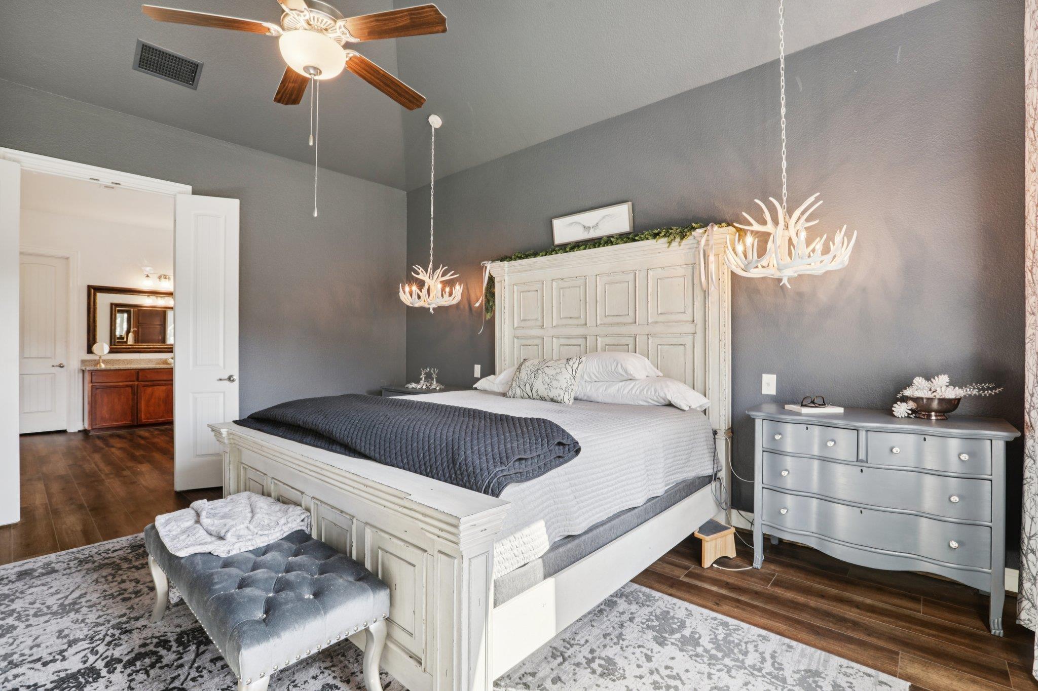 210 Barton Run Dr, Georgetown, TX 78628