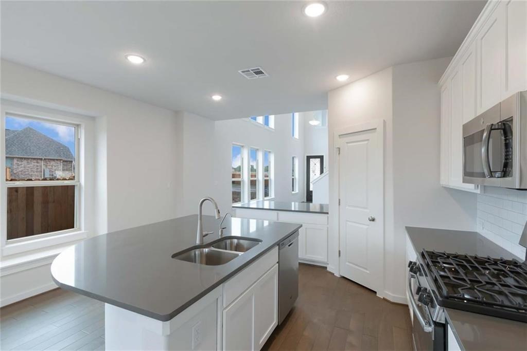 205 Rosebush Dr, Liberty Hill, TX 78642