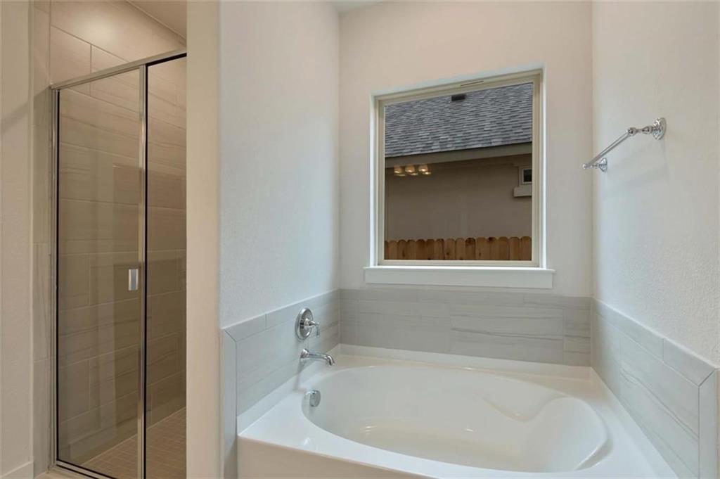 205 Rosebush Dr, Liberty Hill, TX 78642