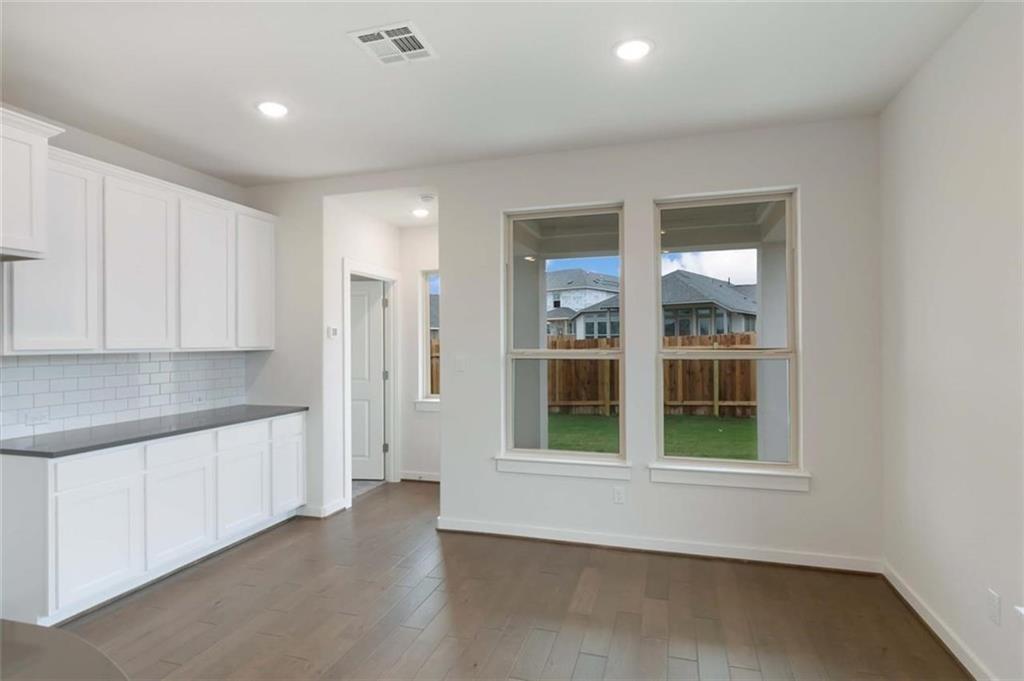 205 Rosebush Dr, Liberty Hill, TX 78642