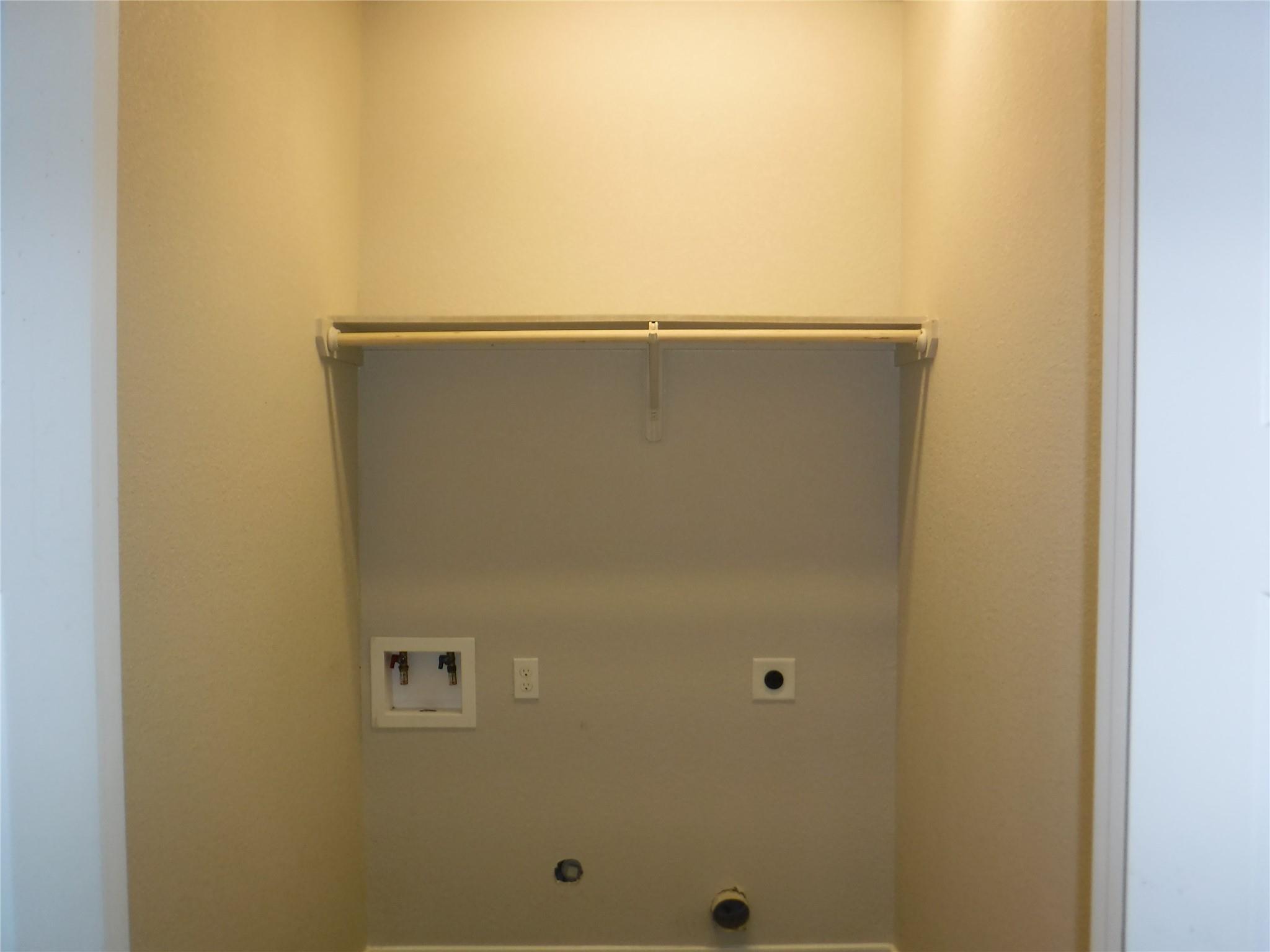 1633 Cree Trl, Kingsland, TX 78639