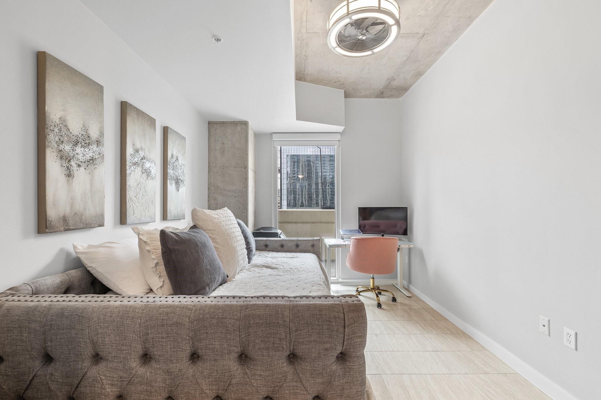 360 Nueces St # 911, Austin, TX 78701