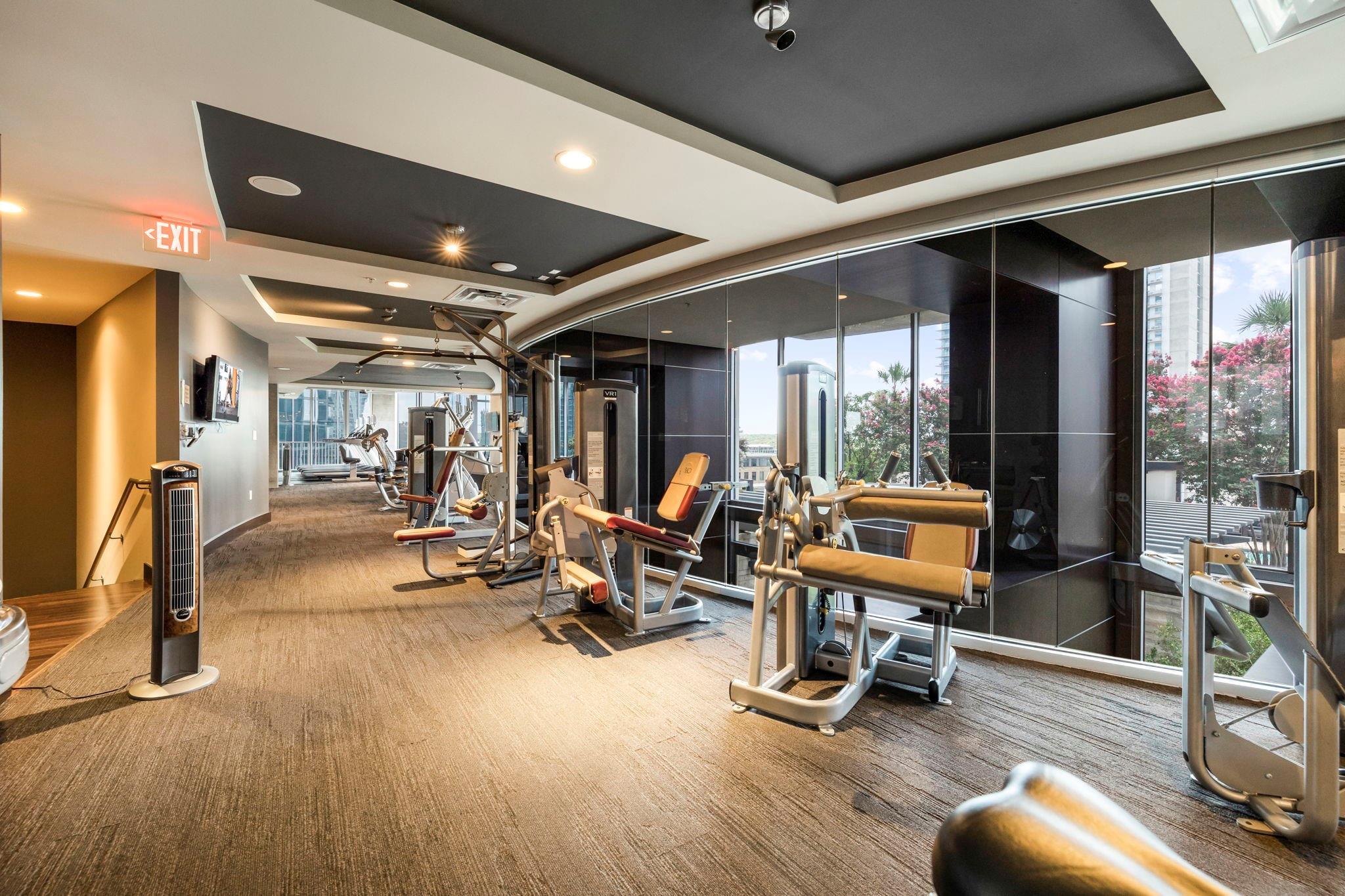 360 Nueces St # 911, Austin, TX 78701