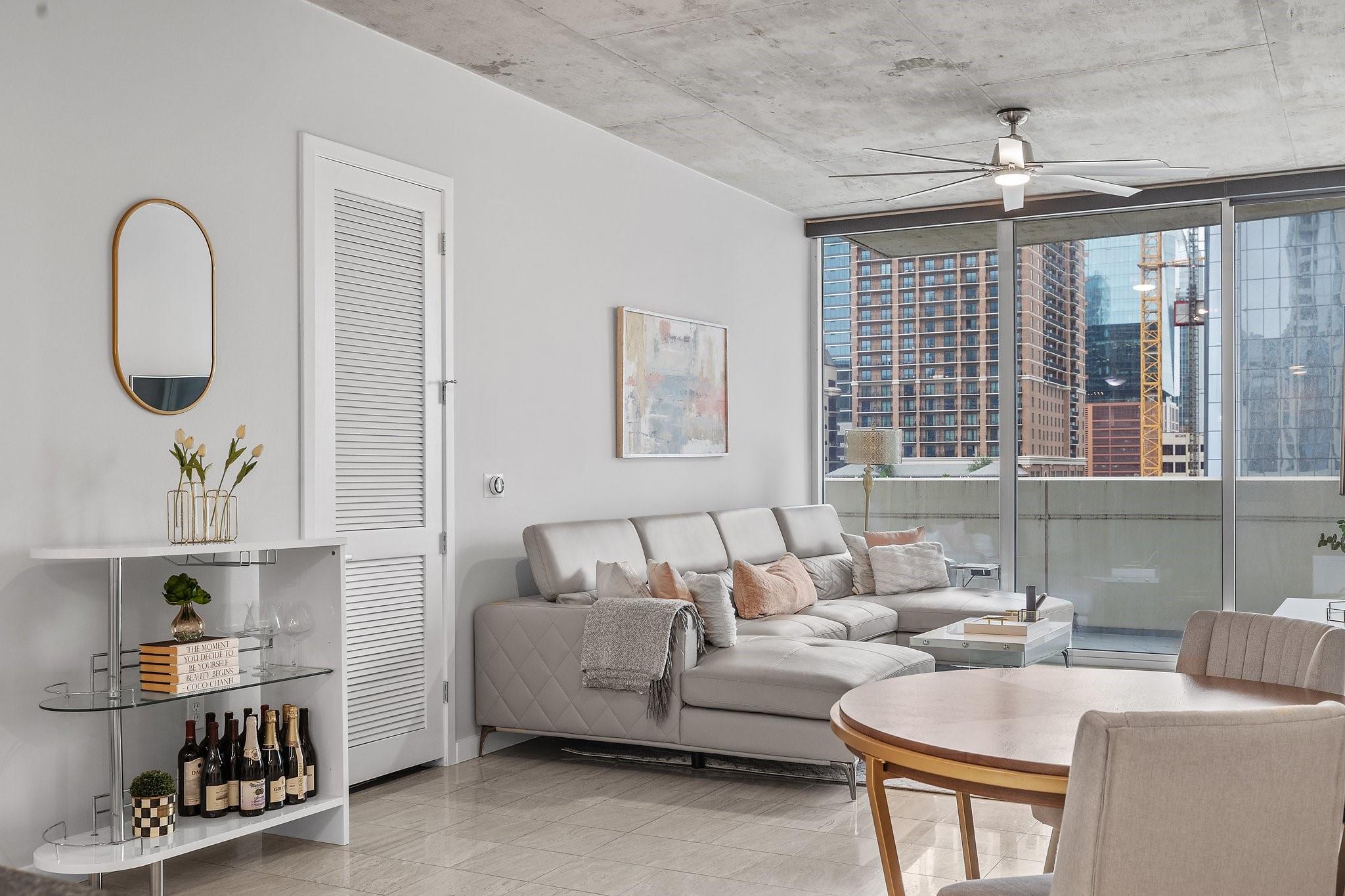 360 Nueces St # 911, Austin, TX 78701