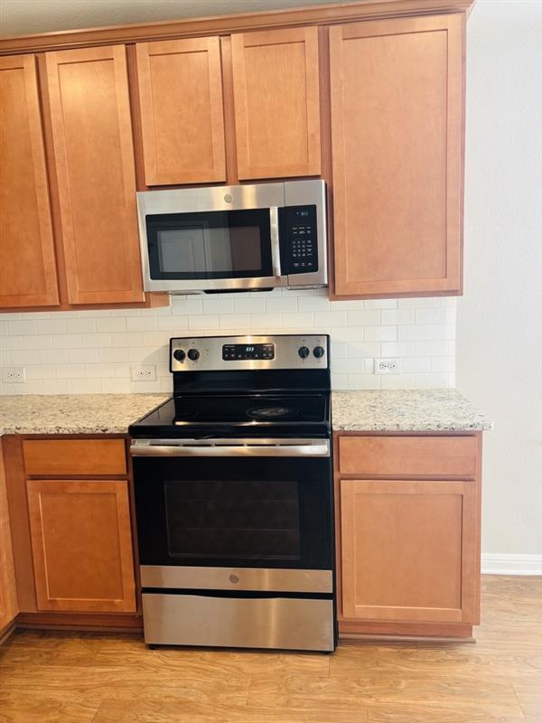 1418 Walden Pond Dr, Pflugerville, TX 78660