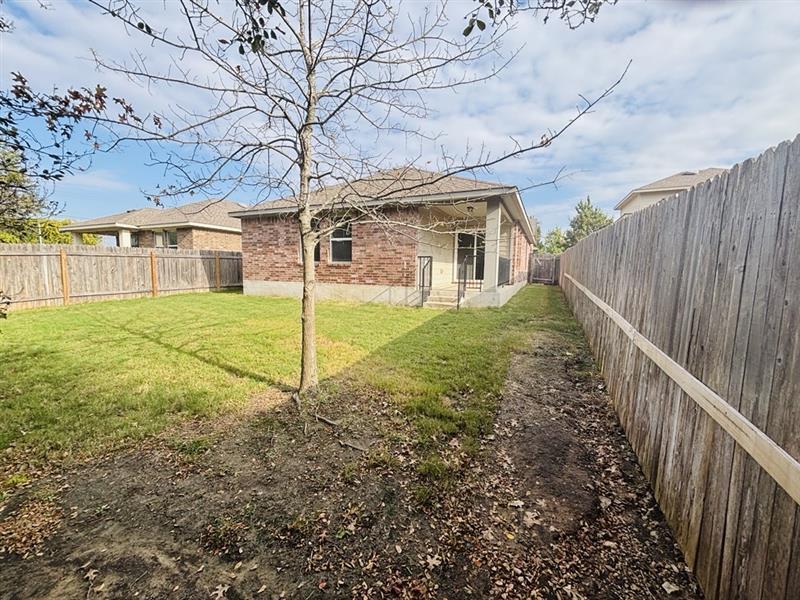 1418 Walden Pond Dr, Pflugerville, TX 78660