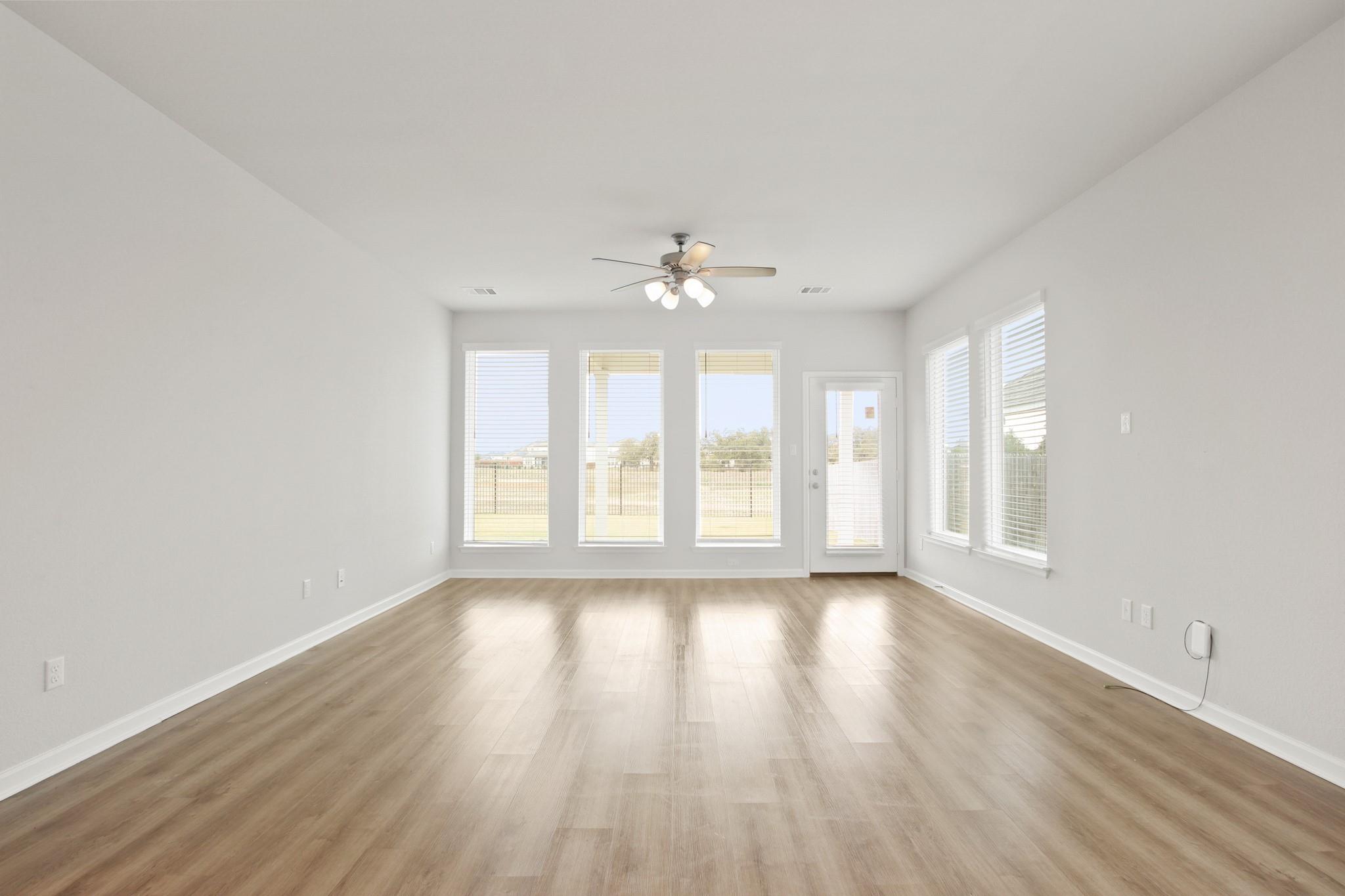 209 Banyon Dr, Liberty Hill, TX 78642