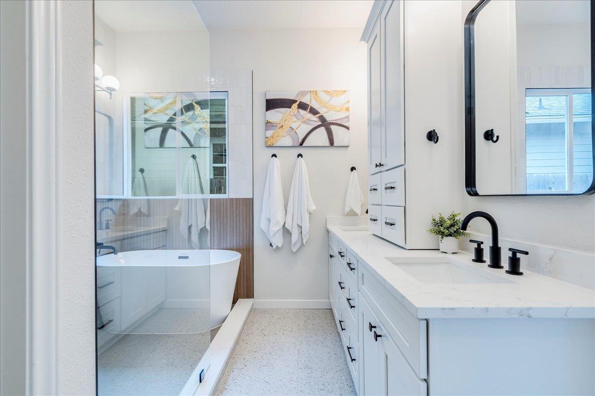 8308 Foxhound Trl, Austin, TX 78729