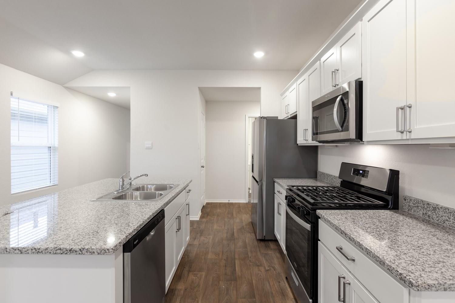 136 Granary Dr, Uhland, TX 78640