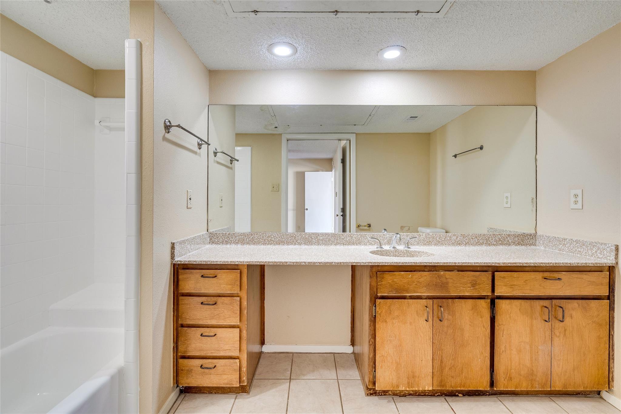 2612 San Pedro St # 222, Austin, TX 78705