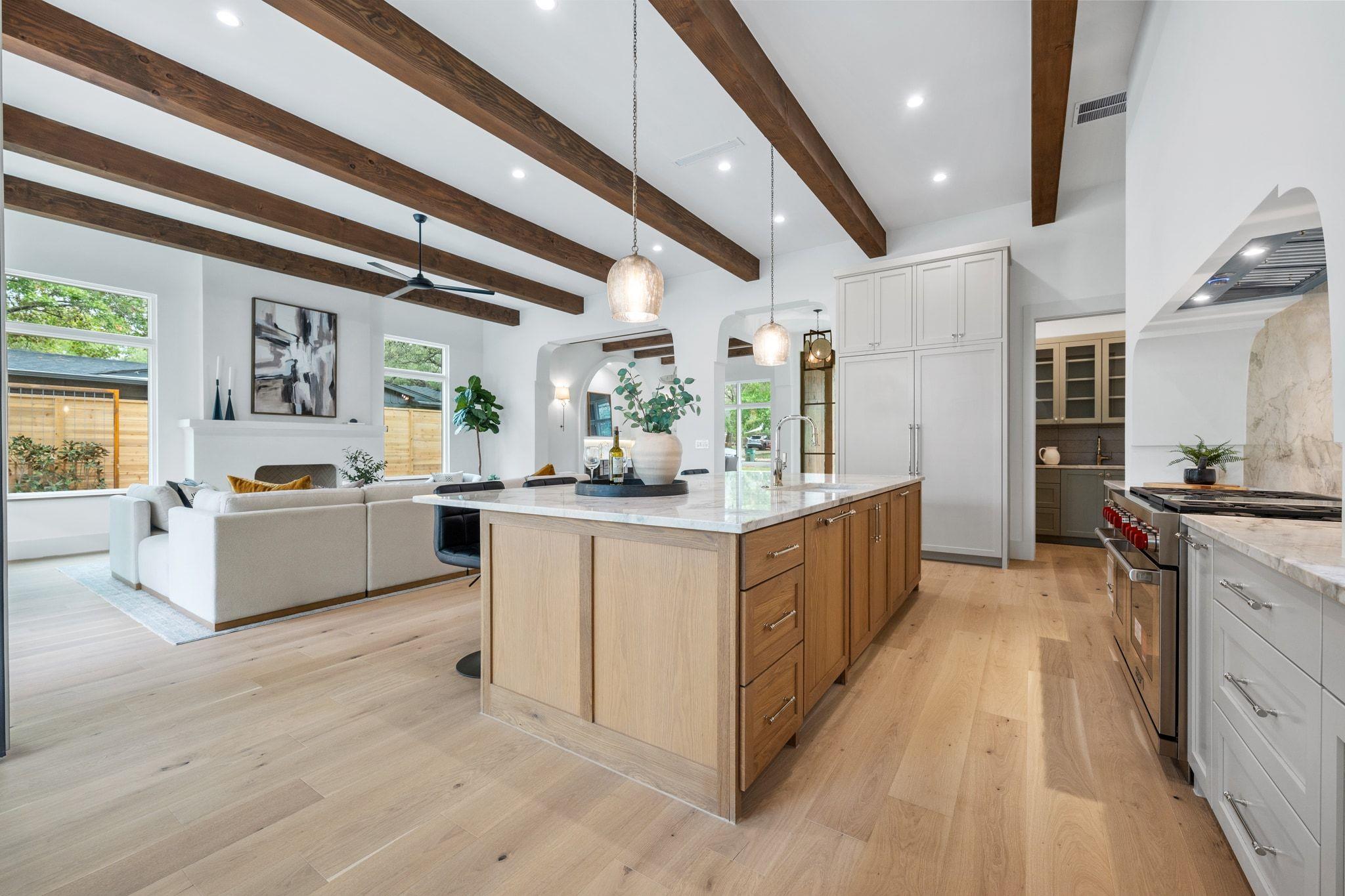 6006 Cary Dr, Austin, TX 78757