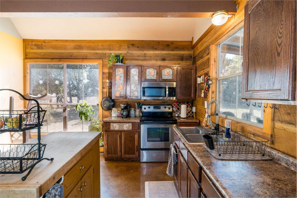 14801 Cedar Valley Rd, Salado, TX 76571