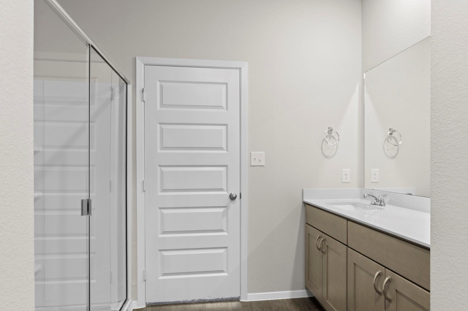 108 Summer Dr, Elgin, TX 78621