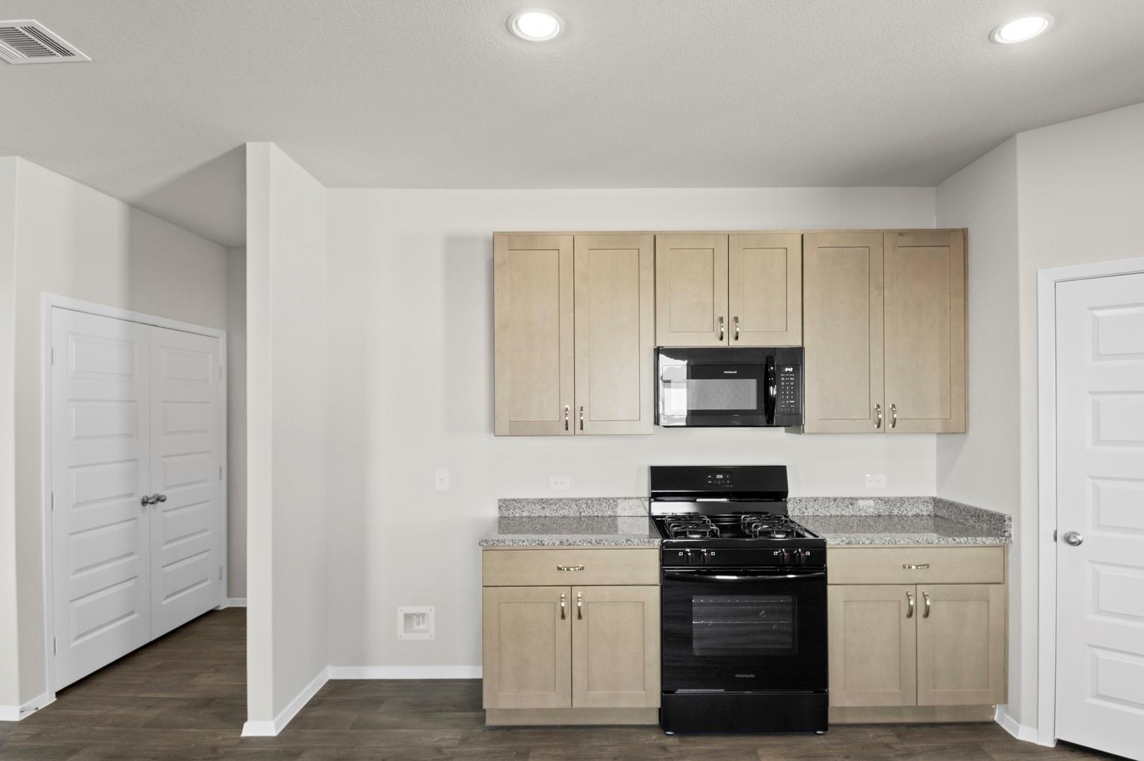 108 Summer Dr, Elgin, TX 78621