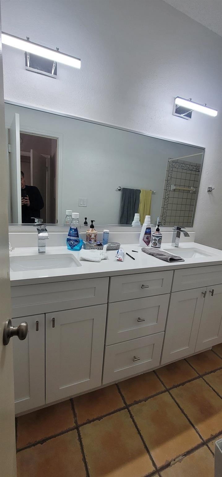 712 W 21st St # 303, Austin, TX 78705