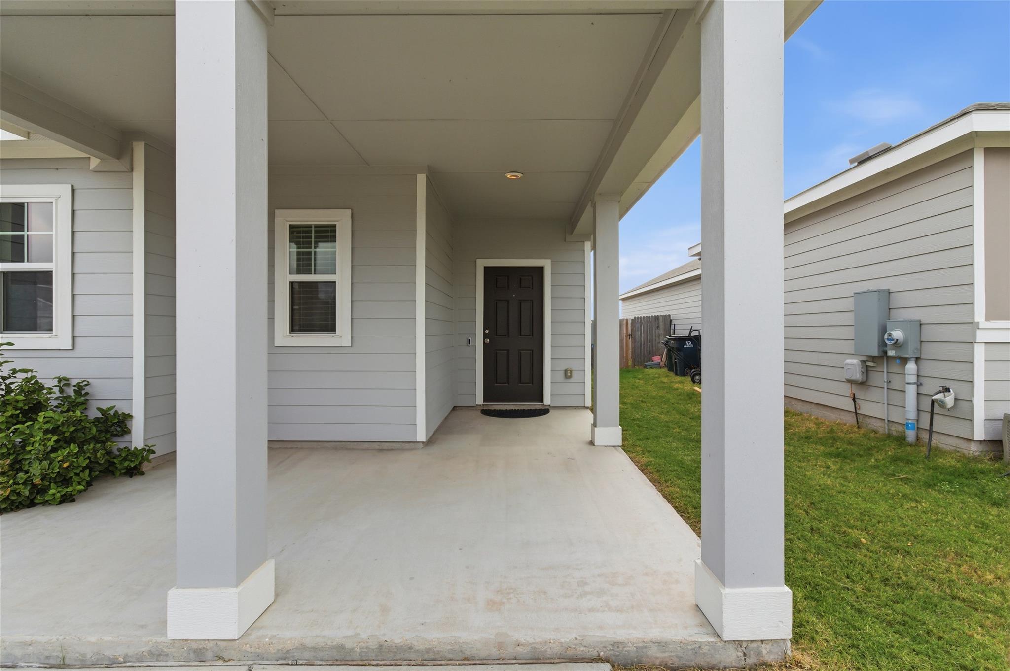 211 Shiro Dr, Kyle, TX 78640
